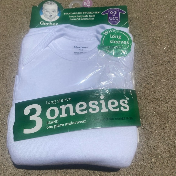 Gerber Baby 3pk Long Sleeve Bodysuit - White; 0-3 months. New, opened package - Picture 3 of 3